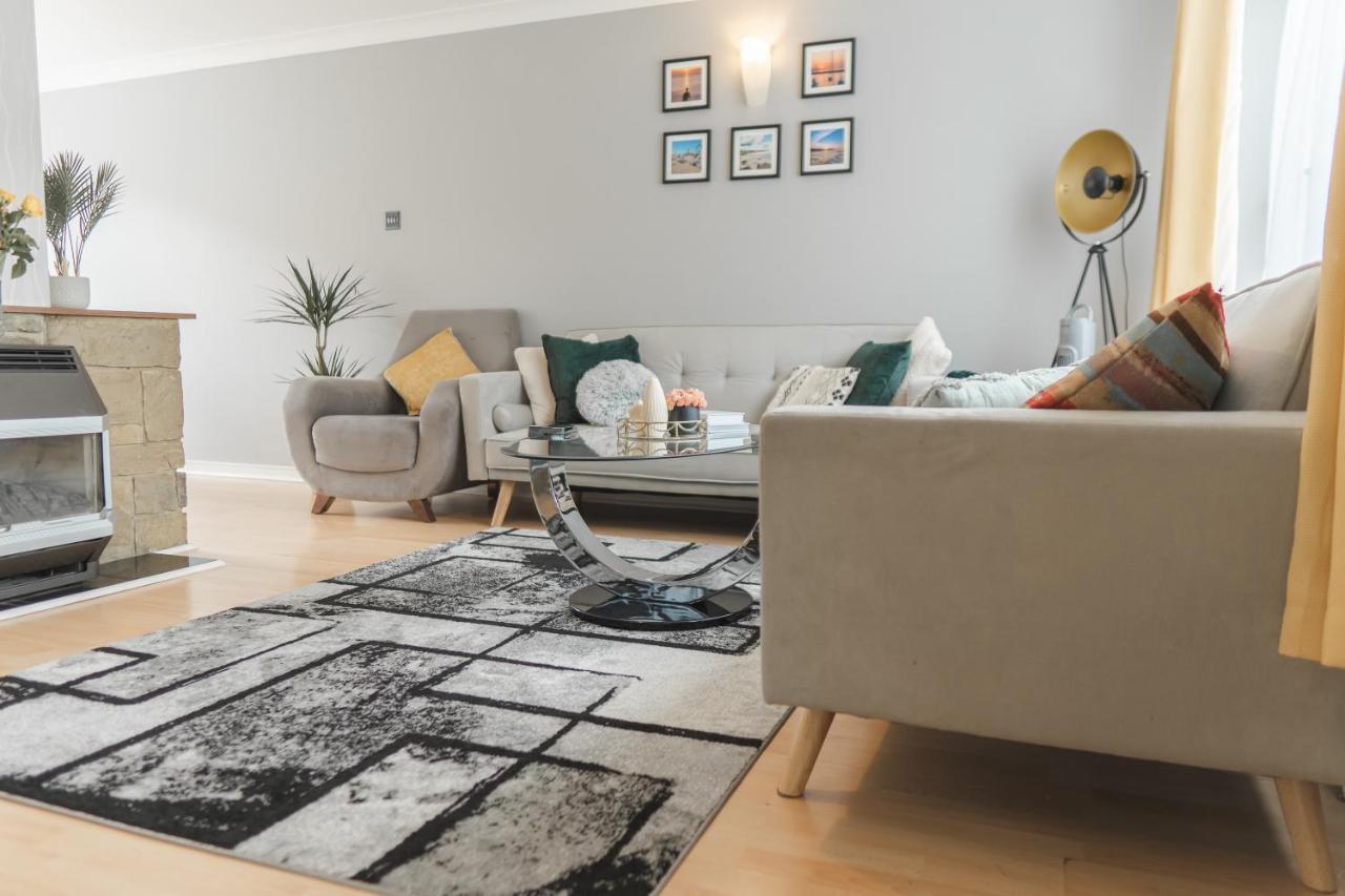 Idyllic 3-Bed House. 5-Min From Channel Tunnel Villa Фолкстон Екстериор снимка