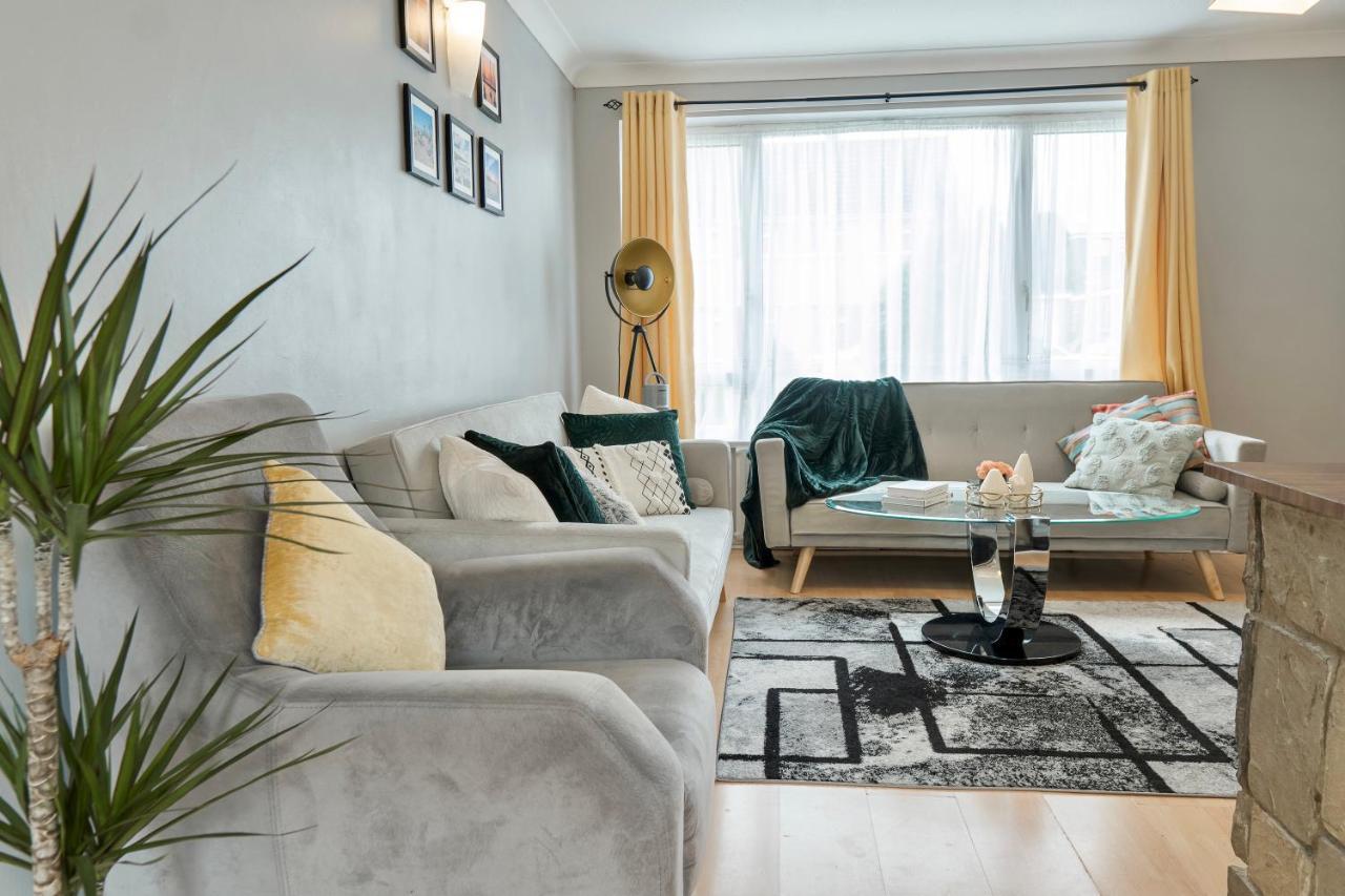 Idyllic 3-Bed House. 5-Min From Channel Tunnel Villa Фолкстон Екстериор снимка
